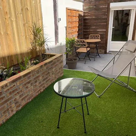 Апартаменты Le Nid Voute Avec Terrasse Hyper-centre *