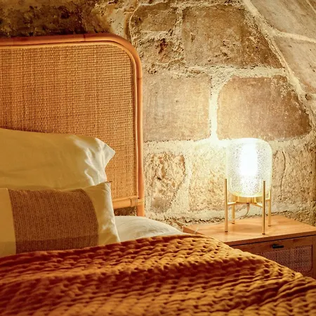 Le Nid Voute Avec Terrasse Situe Au Coeur De Apartment Rouen