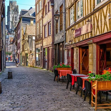 Le Nid Voute Avec Terrasse Situe Au Coeur De Rouen Апартаменти Руан