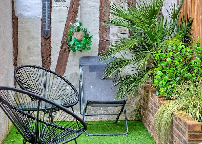 Le Nid Vouté Avec Terrasse Situé Au Coeur De Apartamento
