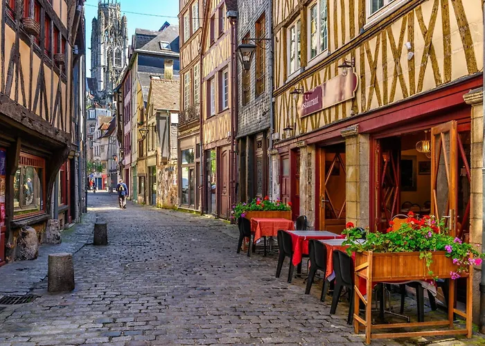 Le Nid Voute Avec Terrasse Situe Au Coeur De Apartment Rouen